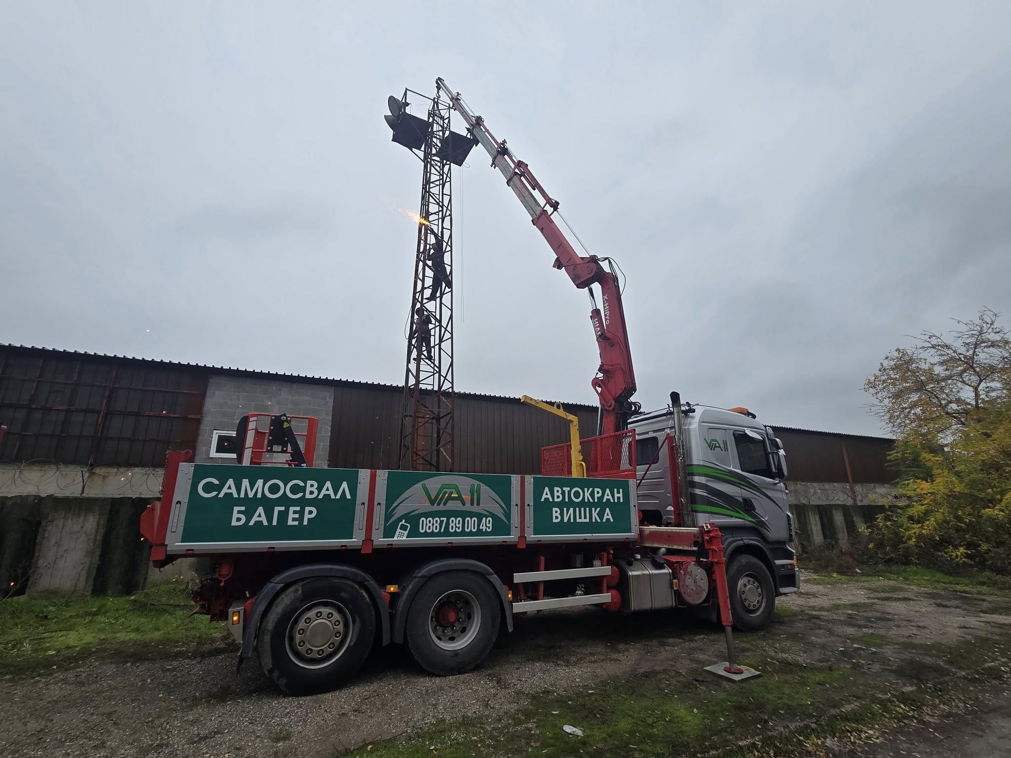 Mobile crane and crane truck by VIA 11